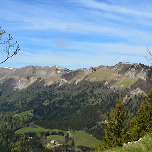la-maison-de-gex.hotels-rhonealpes.com/